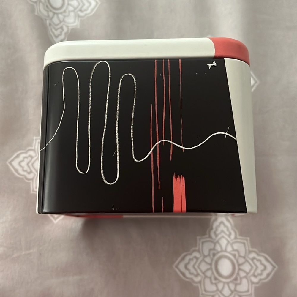 Fossil Watch Tin Box - Picture 2 of 5